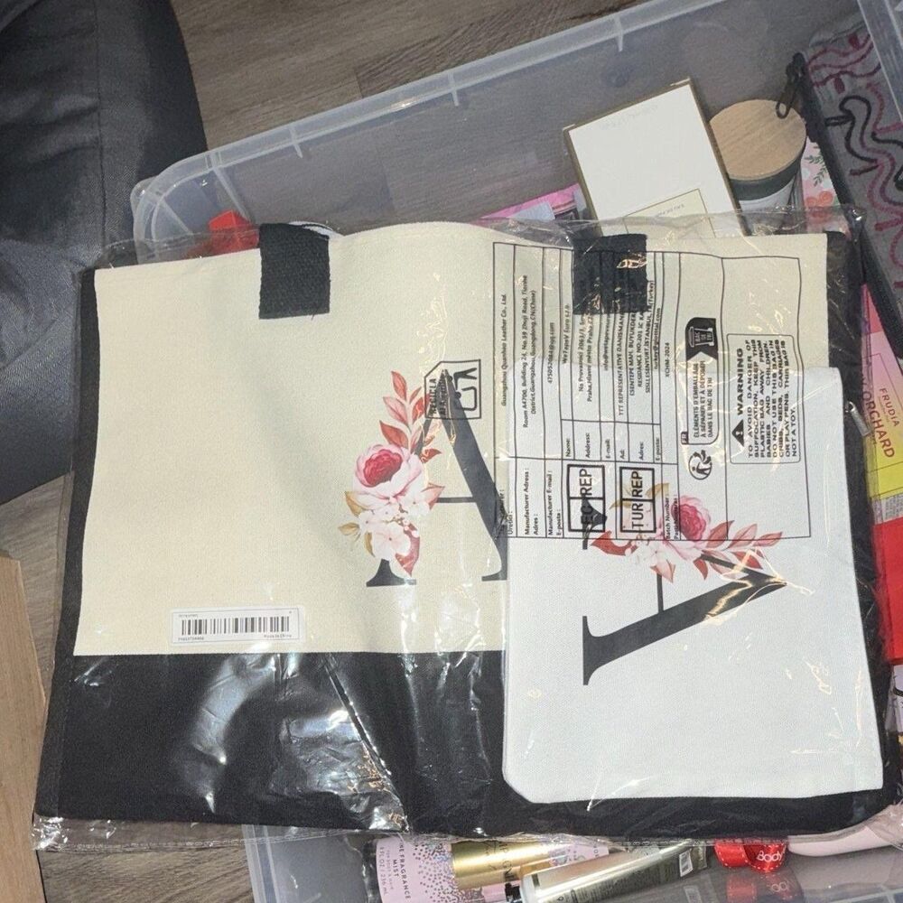 A tote bag